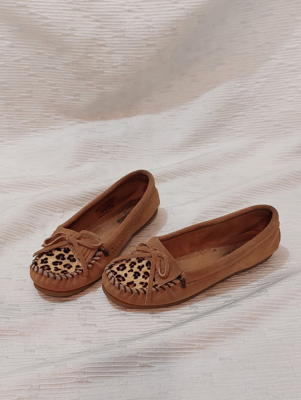 Minnetonka Tan Suede Moccasins with Leopard Accent Size 7